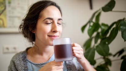 வெறும் வயிற்றில் பிளாக் காபி குடிக்கும் பழக்கம் இருக்கா? அப்போ 'இந்த' பிரச்சனைகள் உங்களுக்கு வரும்!