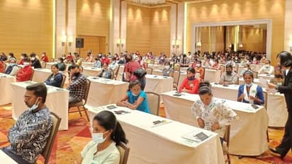 சிங்கப்பூரில் செவிலியர் பற்றாக்குறை.. கொட்டிக்கிடக்கும் வாய்ப்பு - ஆவலோடு காத்திருக்கும் இந்திய செவிலியர்கள்!