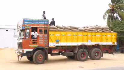 ಯಾದಗಿರಿಯಲ್ಲಿ ಅನ್ನಭಾಗ್ಯ ಸಾಗಾಟದ ಲಾರಿಗಳಿಗಿಲ್ಲ ಭದ್ರತೆ..!