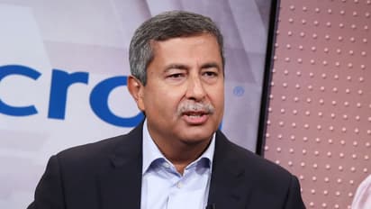 மாதம் ரூ.19 கோடி சம்பளம் வாங்கும் CEO! அமெரிக்காவில் அதிக சம்பளம் வாங்கும் இந்தியர்களில் ஒருவர்!