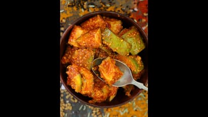 ஆண்களின் கவனத்திற்கு! ஒருபோதும்  "ஊறுகாய்" மட்டும் சாப்பிடாதீங்க...காரணம் உள்ளே..!!