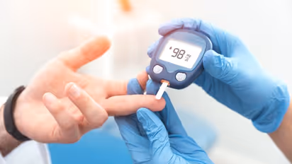 இந்த பழக்கங்கள் இருந்தால் உடனே மாற்றிக்கொள்ளுங்கள்.. நாள்பட்ட சர்க்கரை நோய் ஏற்படலாம்..