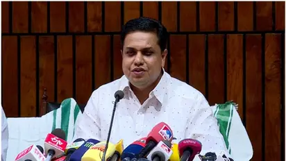 'ഒരു മതവിശ്വാസത്തേയും വ്രണപ്പെടുത്തിയിട്ടില്ല,ശാസ്ത്രാവബോധം വളര്ത്തണമെന്ന് പറയുന്നത് എങ്ങിനെ മതവിരുദ്ധമാകും?