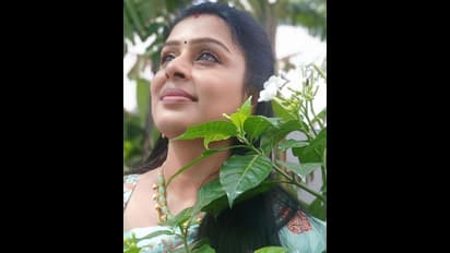 அட்ஜஸ்ட்மெட் பிரச்சனை எனக்கும் நடந்துருக்கு..! சீரியல் நடிகை லதா ராவ் ஓப்பன் டாக் !