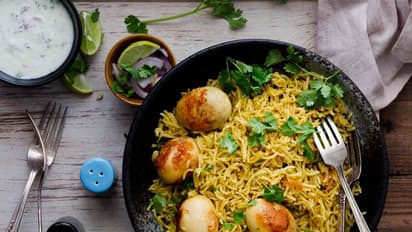 இப்படி ஒருமுறை முட்டை புலாவ் ட்ரை பண்ணி பாருங்க.. சுவையான லஞ்ச் பாக்ஸ் ரெசிபி இதோ..