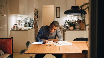 How to organise your study table in 7 easy steps 