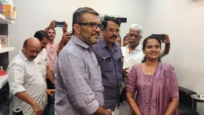 ഷീലയുടെ ബ്യൂട്ടി പാർലറിൽ മന്ത്രിയെത്തി, സർക്കാറിന്റെ പൂർണ പിന്തുണ വാഗ്ദാനം