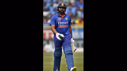  లాంబొర్గిని కారులో రోహిత్ శర్మ, వెంబడించిన ఫ్యాన్స్..!