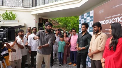 'குட் நைட்' பட தயாரிப்பாளரின் அடுத்த படத்திலும் ஹீரோவாகும் மணிகண்டன்! படப்பிடிப்பை துவங்கிவைத்த விஜய்சேதுபதி!