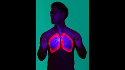 ಉಸಿರಾಡುವಾಗ ಎದೆಯಲ್ಲಿ ಚುಚ್ಚಿದ ಅನುಭವ ಆಗ್ತಿದ್ಯಾ? ಹಾಗಿದ್ರೆ ಇದೊಂದು ರೋಗ