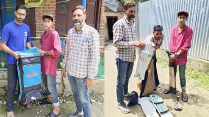 चावल की बोरी में क्रिकेट किट ले जा रहा 6th क्लास में पढ़ने वाला कश्मीरी लड़का क्यूं हुआ वायरल