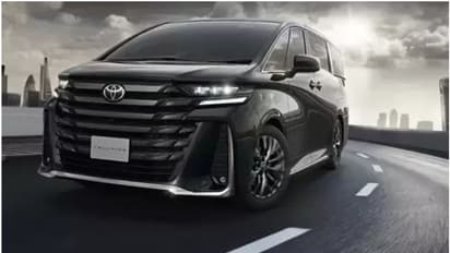 ഞെട്ടിയോ മോനേ, ഇല്ലെങ്കിൽ ശെരിക്കും ഞെട്ടും, വിലയിൽ മാത്രമല്ല മൈലേജിലും! ടൊയോട്ടയുടെ പുതിയ അവതാരം, അറിയേണ്ടത്