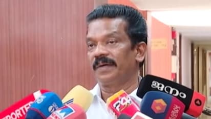 ക്ഷേത്ര ഉദ്ഘാടന ചടങ്ങില് ജാതി വിവേചനം നേരിട്ടെന്ന് മന്ത്രി കെ. രാധാകൃഷ്ണന്; അതേ വേദിയില് മറുപടിയും നല്കി