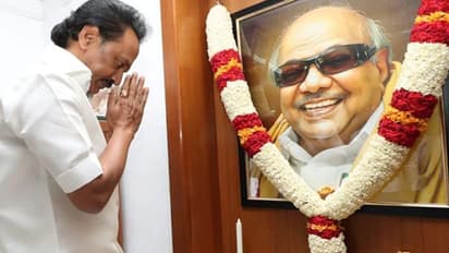 கலைஞர் கருணாநிதிக்கு முதல்வர் ஸ்டாலின் புகழஞ்சலி!