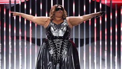 American rapper Lizzo looses over 2 Lakh Instagram followers amid sexual harassment allegations