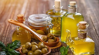 Hair Care: 5 incredible benefits of Olive Oil