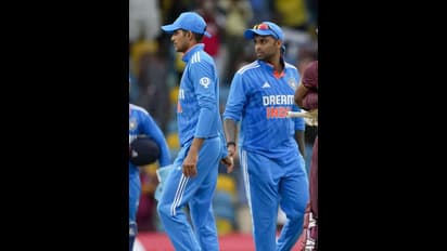  സൂര്യകുമാര്‍ യാദവ് പുറത്ത്; പകരം യുവതാരം;  ലോകകപ്പ് ടീമിനെ തെര‍ഞ്ഞെടുത്ത് വസീം ജാഫർ