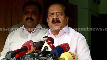 സൈബര് ആക്രമണം സിപിഎമ്മിന് തന്നെ ബൂമറാങ്ങാകുമെന്ന് ചെന്നിത്തല; 'മരണമടഞ്ഞ ഉമ്മര് ചാണ്ടിയെ ഇടതുപക്ഷത്തിന് ഭയം'