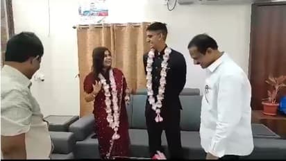 కలెక్టరేటే మండపంగా, ఉద్యోగులే అతిథులుగా... ఐఎఎస్ అమ్మాయి, ఐపిఎస్ అబ్బాయి ఆదర్శ వివాహం (వీడియో)