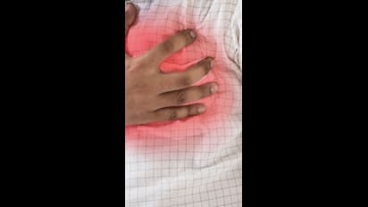 நடனமாடி கொண்டிருந்த இளைஞருக்கு திடீர் மாரடைப்பு..  சுருண்டு விழுந்து உயிரிழந்த பரிதாபம்.!