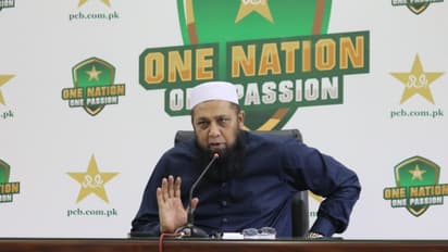 ഏഷ്യാ കപ്പ്: ഇന്ത്യയെ വെല്ലുവിളിക്കാന് ഒരുമുഴം മുമ്പേ ടീം പ്രഖ്യാപിച്ച് പാകിസ്ഥാന്; സര്പ്രൈസുകള്