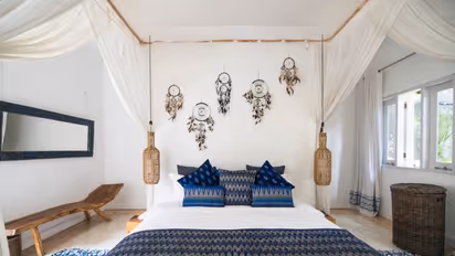 Dreamcatchers: Enhance your bedroom with alluring handmade willow hoop