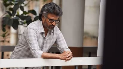 கிழிந்த பாவாடையில் ஆட்டம் போட்ட தமன்னா! புது பாவாடை வாங்கிக்கொண்டு 'ஜெயிலர்' படம் பார்க்க வந்த பிரபலம்!