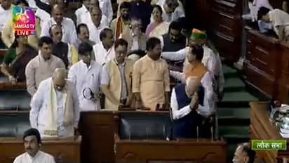 లోక్సభలో వీగిపోయిన విపక్షాల అవిశ్వాస తీర్మానం.. స్పీకర్ ప్రకటన