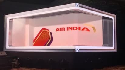 புதுசு கண்ணா புதுசு.. டாடாவின் ஏர் இந்தியா - தனது புதிய பிராண்ட் லோகோவை இன்று வெளியிட்டது!