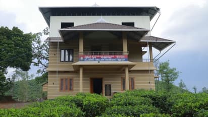 അനിയൻമാരെ സംരക്ഷിക്കാൻ പഠനം ഉപേക്ഷിച്ച് വിദ്യാർഥിനി; വിവരമറിഞ്ഞ് തുടർ പഠനവും മികച്ച ചികിത്സയും ഒരുക്കി പൊലീസ്