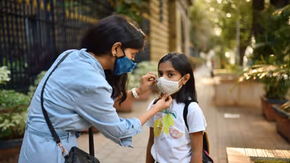 கோவையில் நாளுக்கு நாள் வேகமெடுக்கும் ப்ளூ காய்ச்சல்; முக கவசம் அணிய மாவட்ட ஆட்சியர் அறிவுறுத்தல்