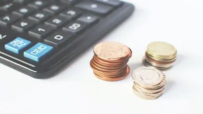 Startup professionals in India received 8-12 percent salary hike in 2022-23: Report