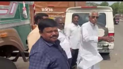 బుద్వేల్‌లో  హెచ్ఎండీఏ  భూముల వేలం: పరిశీలనకు వెళ్లిన కోదండరెడ్డి అరెస్ట్