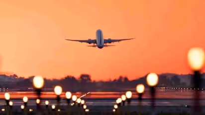 ఫైర్ వార్నింగ్‌తో దుబాయ్ వెళ్తున్న విమానం దారి మళ్లింపు.. అసలేం జరిగిందంటే.. 