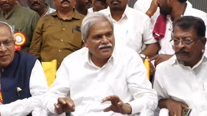 ಕುಮಾರಸ್ವಾಮಿ ಏನ್‌ ‘ಸತ್ಯ ಹರಿಶ್ಚಂದ್ರನೇ’: ಸಚಿವ ದರ್ಶನಾಪುರ ವಾಗ್ದಾ​ಳಿ 