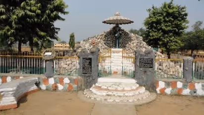 രാജ്യത്തിന്റെ സേവനത്തിനായി ഇതുവരെ ഈ ഗ്രാമം സമ്മാനിച്ചത് ഏകദേശം പതിനായിരത്തോളം സൈനികരെ