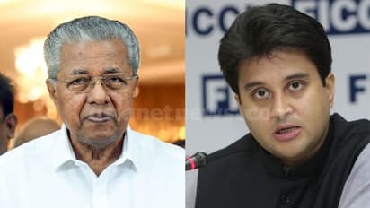 ഓണമാണ്, ഇത് കൂടുതലാണെന്ന് കേരളം, എന്തായാലും ഇടപെടില്ലെന്ന് കേന്ദ്ര സർക്കാർ; വിമാന ടിക്കറ്റ് നിരക്ക് കുറയില്ല