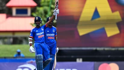WI vs IND 4th T20 Match: இளம் வயதில் அரைசதம் அடித்தவர்களின் பட்டியலில் இடம் பிடித்த யஷஸ்வி ஜெய்ஸ்வால்!
