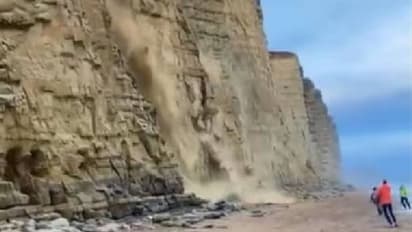 പൊലീസ് പങ്കിട്ട ഈ വീഡിയോ ഞെട്ടലോടെയല്ലാതെ കാണാനാവില്ല, എപ്പോൾ വേണമെങ്കിലും ഇത് സംഭവിക്കാമെന്നും പൊലീസ്