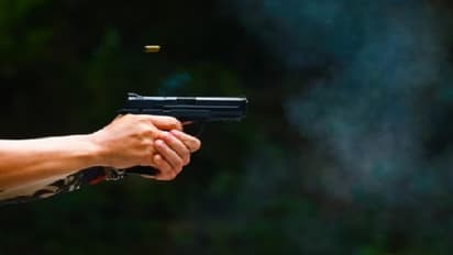 ರಾಮನಗರ: ಎಸ್ಕೇಪ್ಗೆ ಯತ್ನ, ಆರೋಪಿ ಮೇಲೆ ಪೊಲೀಸರ ಫೈರಿಂಗ್