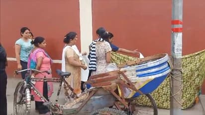 नहीं आई एंबुलेंस, राजभवन के गेट पर प्रसूता ने दिया मृत बच्चे को जन्म, डिप्टी CM ने किया अंतिम संस्कार