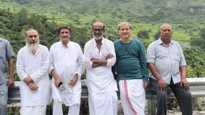 தமிழகம் டூ இமயமலை... தன்னை பார்க்க 55 நாட்கள் நடந்தே வந்த ரசிகருக்கு இன்ப அதிர்ச்சி கொடுத்த ரஜினிகாந்த்