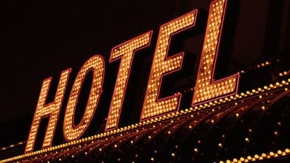 இந்திய சமையல்காரர்களை அழைக்கிறது சிங்கப்பூர்! குறைந்தபட்சம் 1.2 லட்சம் சம்பளம்!