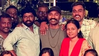 நட்பே துணை.... 96 பட பாணியில் ஸ்கூல் நண்பர்களோடு ரீயூனியனில் கலந்துகொண்ட தனுஷ் - வைரலாகும் போட்டோஸ்