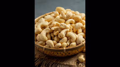 నానబెట్టిన జీడిపప్పును తింటే ఎంత మంచిదో తెలుసా? 