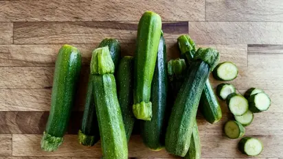 Here are 6 best health advantages of zuccini: Explore now 