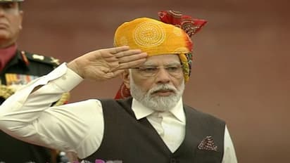 77-வது சுதந்திரன தினம்: டெல்லி செங்கோட்டையில் 10-வது முறையாக தேசிய கொடி ஏற்றினார் பிரதமர் மோடி!