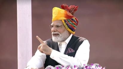 Shift from 'deshwasiyon' to 'pariwarjanon': PM Modi addresses citizens as family in Independence Day speech