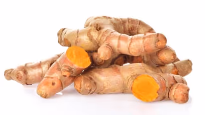Health Hacks: 5 surprising advantages of eating Raw Turmeric