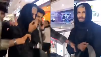 കൊച്ചിയിലെ മാളിൽ പർദ്ദ ധരിച്ചെത്തി, ശുചിമുറിയിൽ കാമറ വച്ചു, മുങ്ങാൻ ലെസ്ബിയനെന്ന്, വിടാതെ മാളിലുള്ളവർ -വീഡിയോ